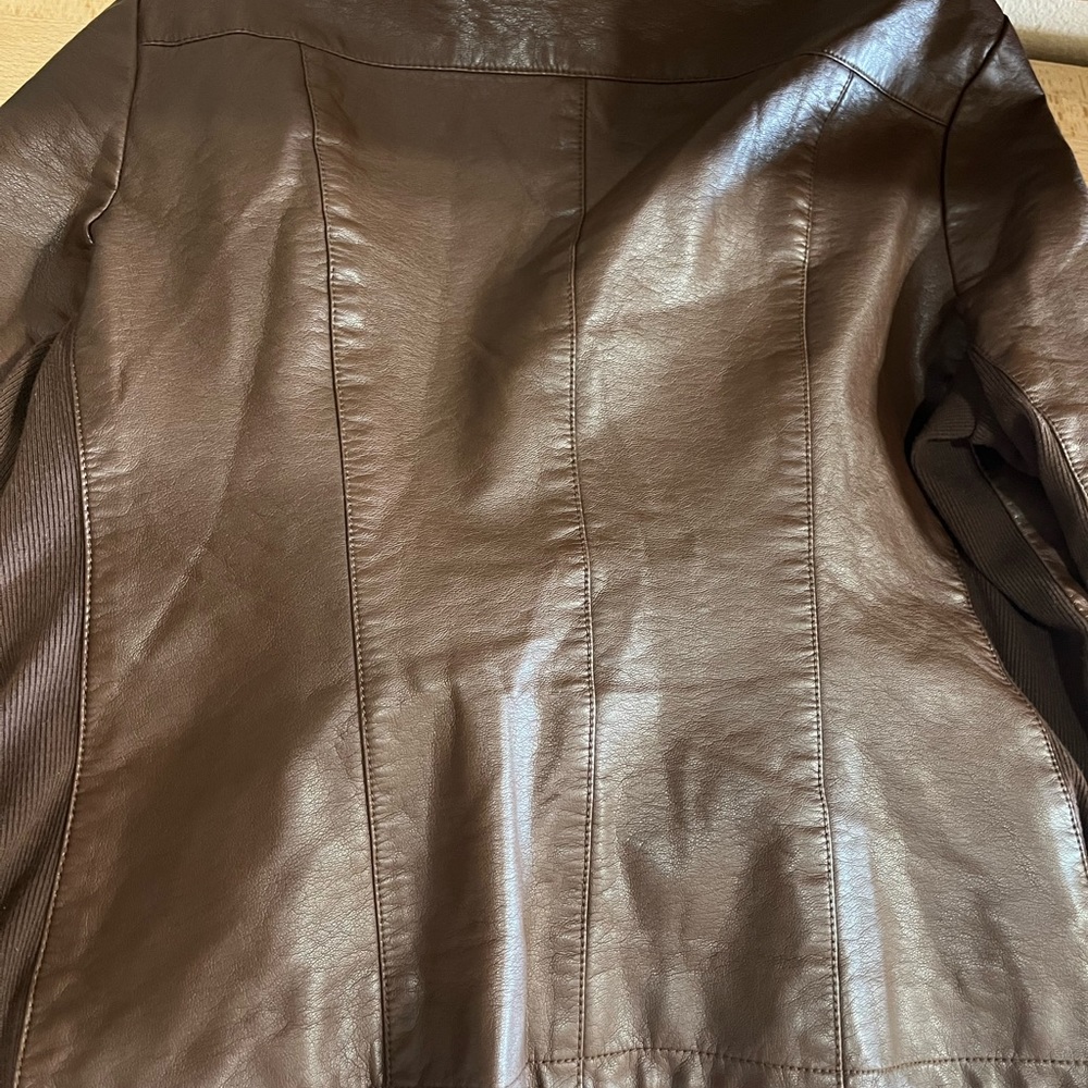 Jacket - Picture 3 of 6